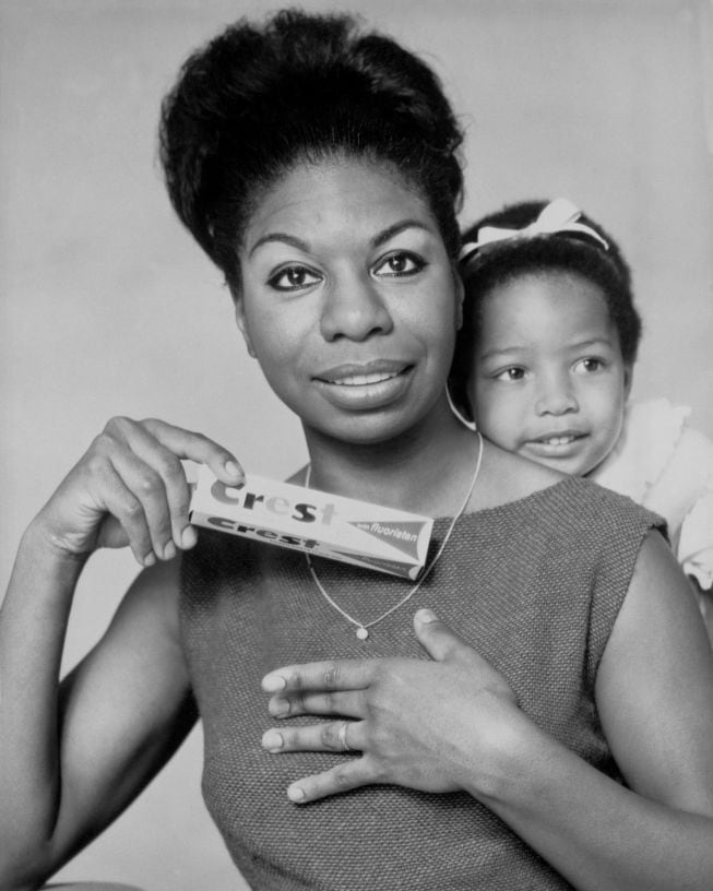 Nina Simone junto a su hija Lisa Celeste Stroud. 
 