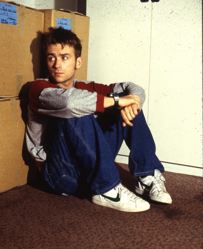 Damon Albarn, el líder de Blur, en el backstage del estadio Wembley Arena de Londres, en 1995.