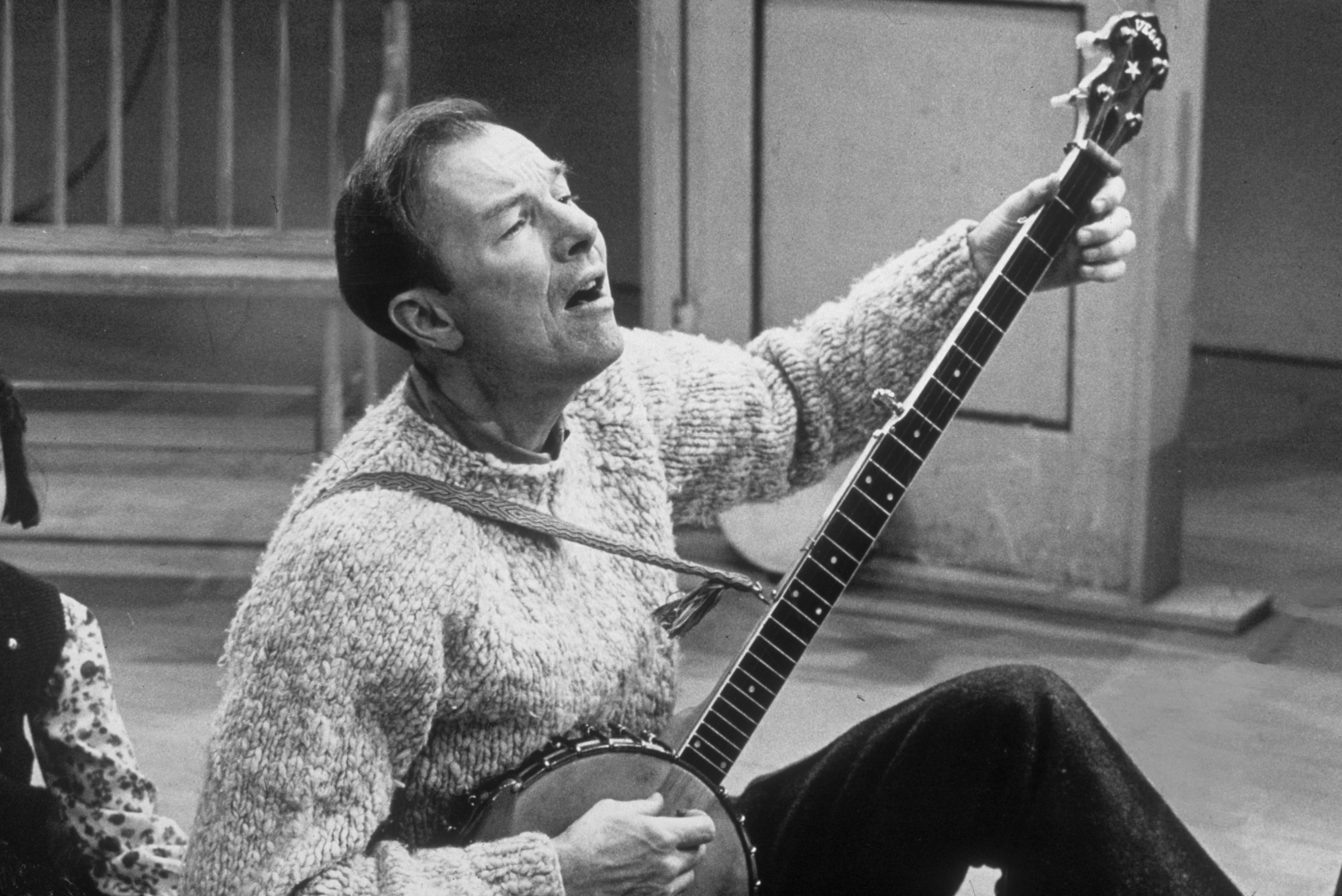 Pete Seeger en 1965. / Sam Falk/New York Times Co./Getty