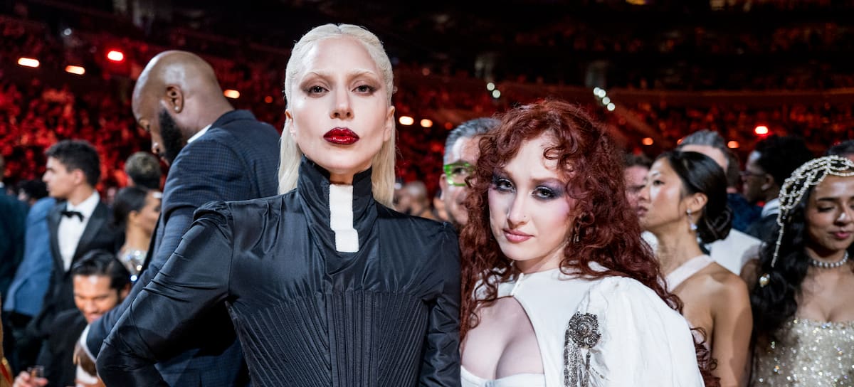 Lady Gaga y Chappell Roan, en los Grammy 2026.