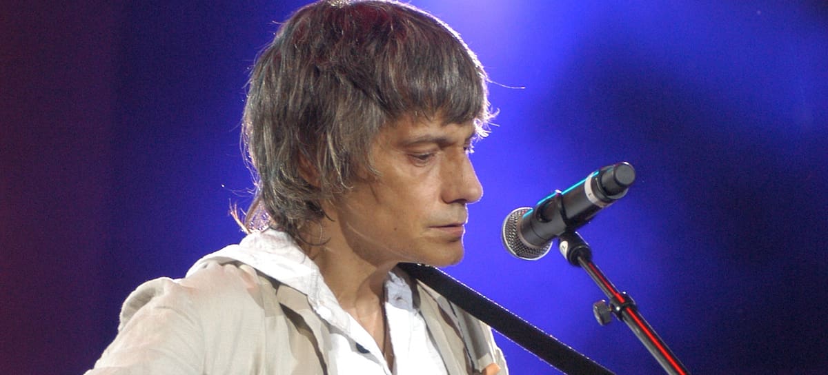 Antonio Vega en el 40º aniversario de LOS40 Principales en el Vicente Calderón.