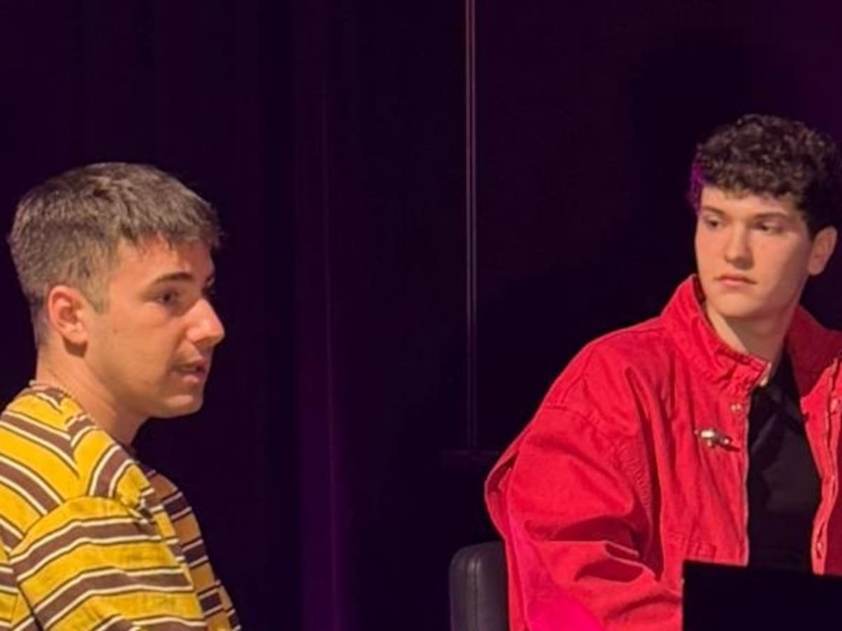 Así fue la Masterclass de Guille Toledano y Crespo en la Academia Jukebox: "Tienes que formar equipo con la gente a la que de verdad importas"