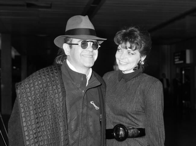 Elton John y Renate en 1986