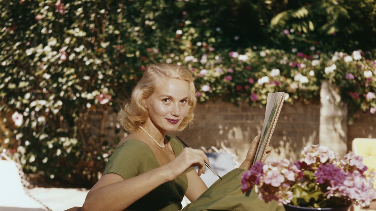 Muere la actriz Eva Marie Saint, estrella de 'Con la muerte en los talones' de Hitchcock, a los 102 años