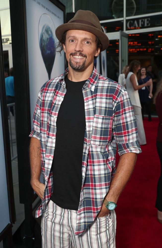 Jason Mraz lucha activamente por la igualdad, la preservación del clima y la educación artística. 