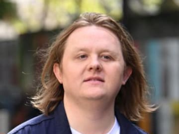 Lewis Capaldi confiesa que padece Síndrome de Tourette: ¿qué es y cómo le afecta esta enfermedad?