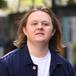Lewis Capaldi confiesa que padece Síndrome de Tourette: ¿qué es y cómo le afecta esta enfermedad?