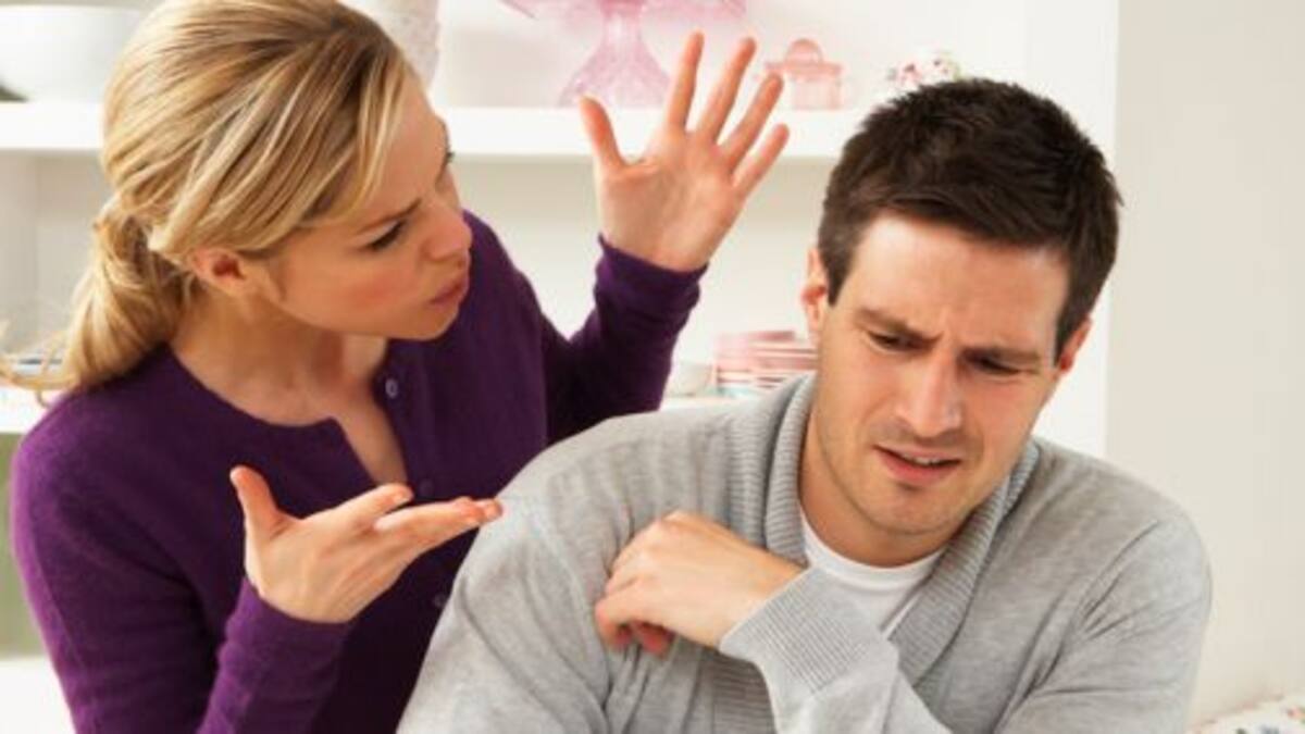 ¿La voz de las mujeres agota a los hombres?