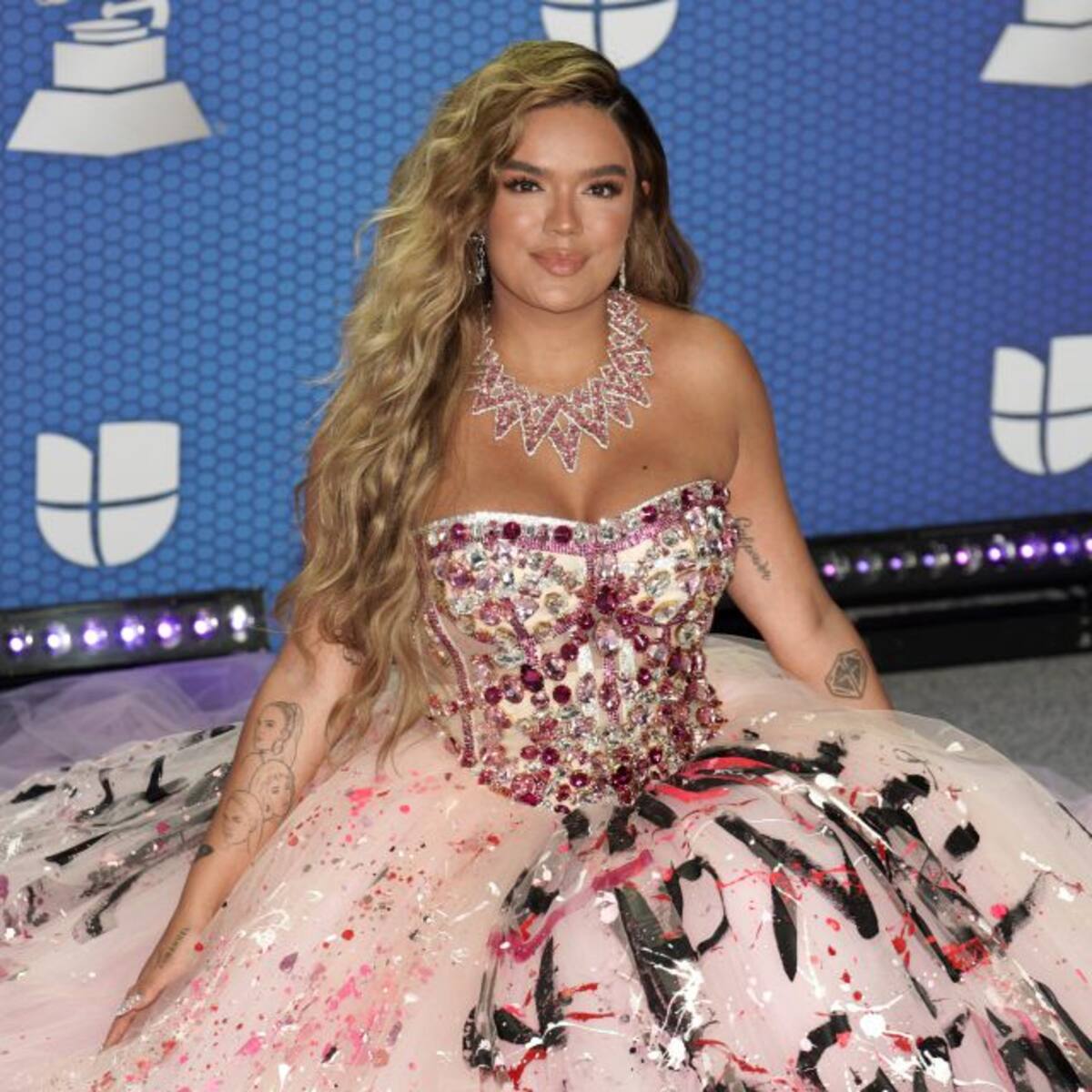 La alfombra roja de los Latin Grammy 2020: del vestido de princesa de Karol G al dos piezas de Kany García