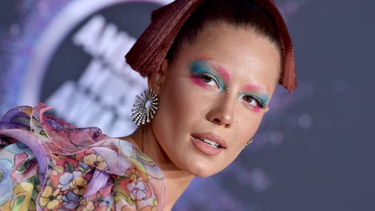 Halsey comparte la prueba que demuestra su entrega total en los conciertos