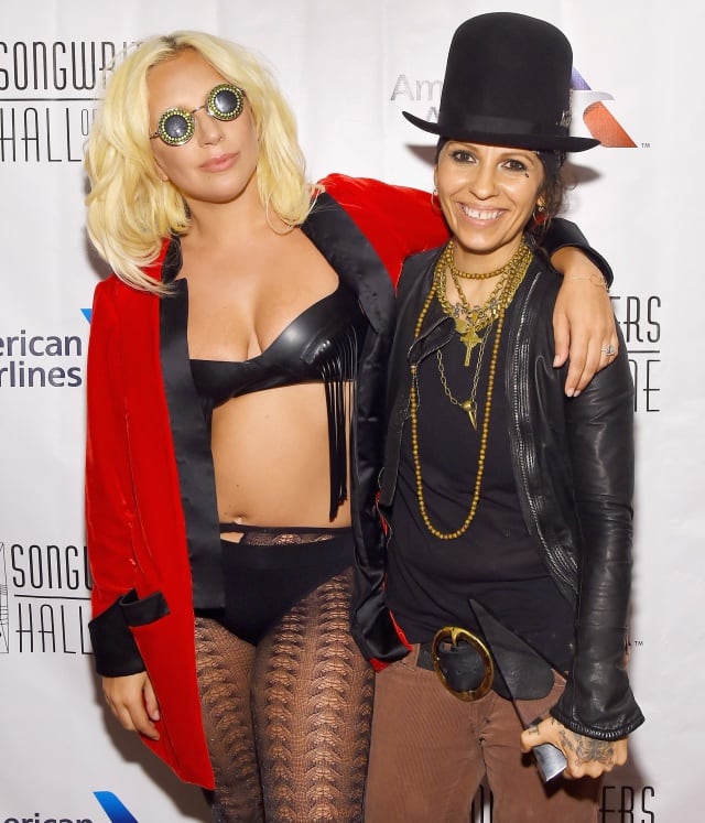 Linda Perry y Lady Gaga en 2015