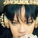 Rihanna escala en los charts mundiales con "Work"