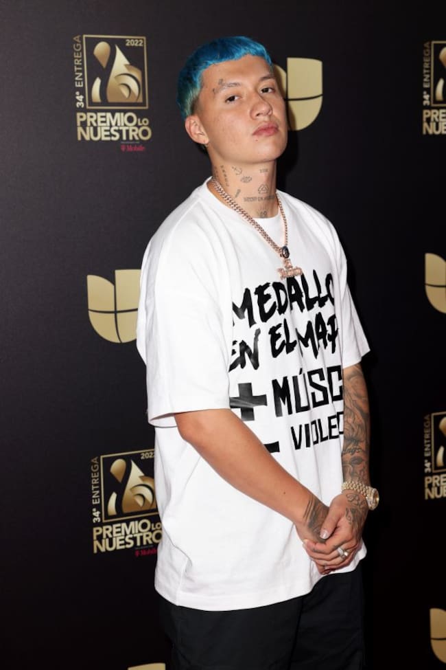 Blessd, fotografiado en la 34 edición de los Premios Lo Nuestro en 2022.