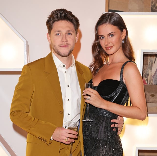 Niall Horan y su novia Amelia Woolley en el photocall de la gala Horan & Rose