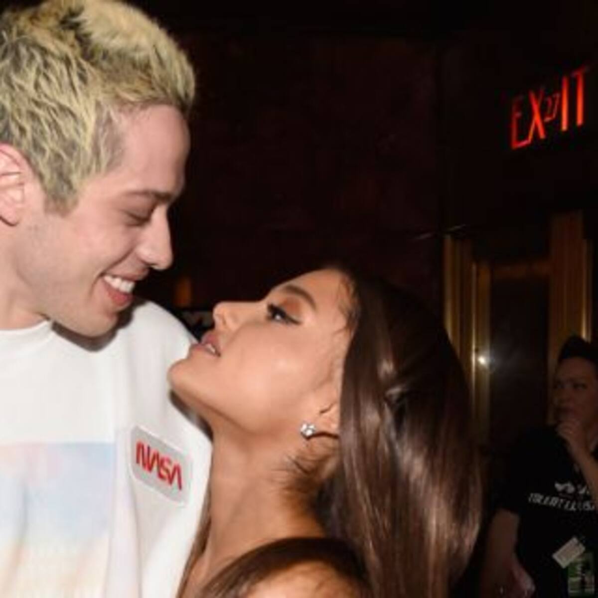 Pete Davidson se burló de su separación de Ariana Grande