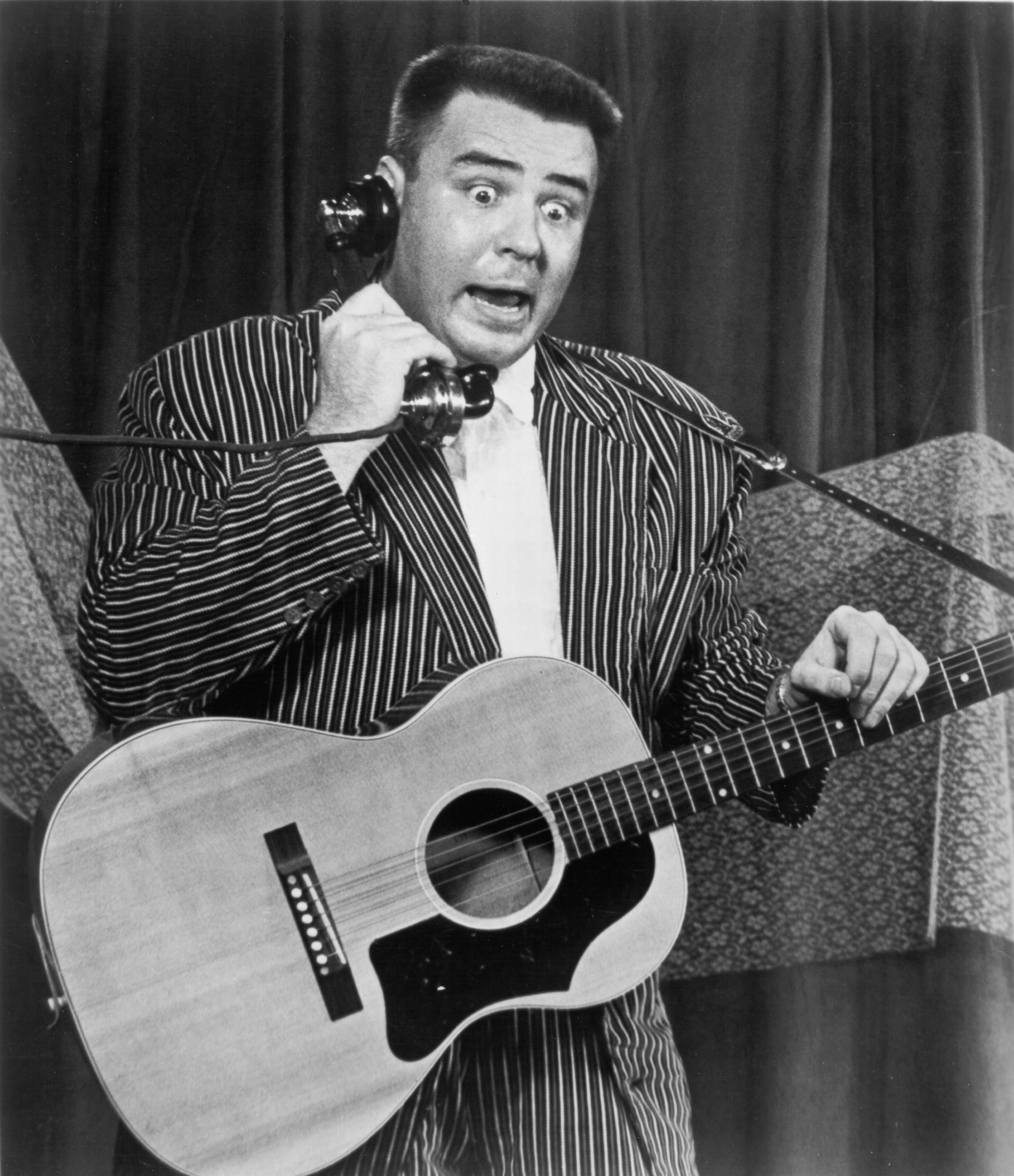 The Big Bopper cantando 'Chantilly Lace' en 1958.