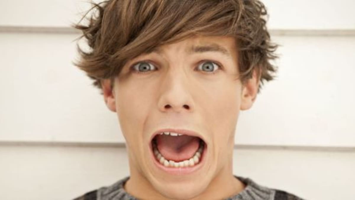 Louis Tomlinson de fiesta con 5 chicas