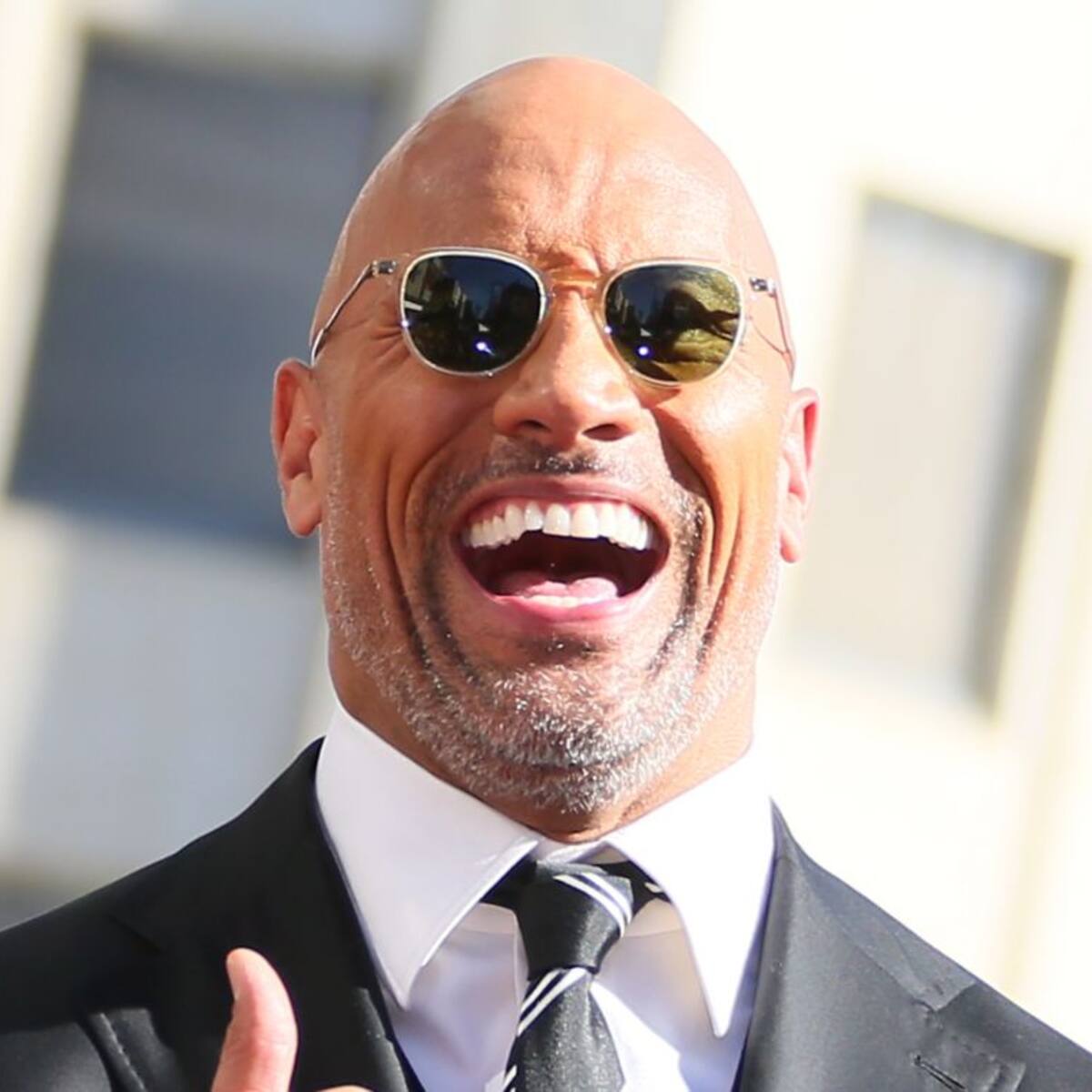 Dwayne Johnson se sorprende con su foto de niño: “Esos dientes. Ese pelo afro. WTF!”