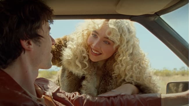 Sabrina Carpenter en 'Manchild'