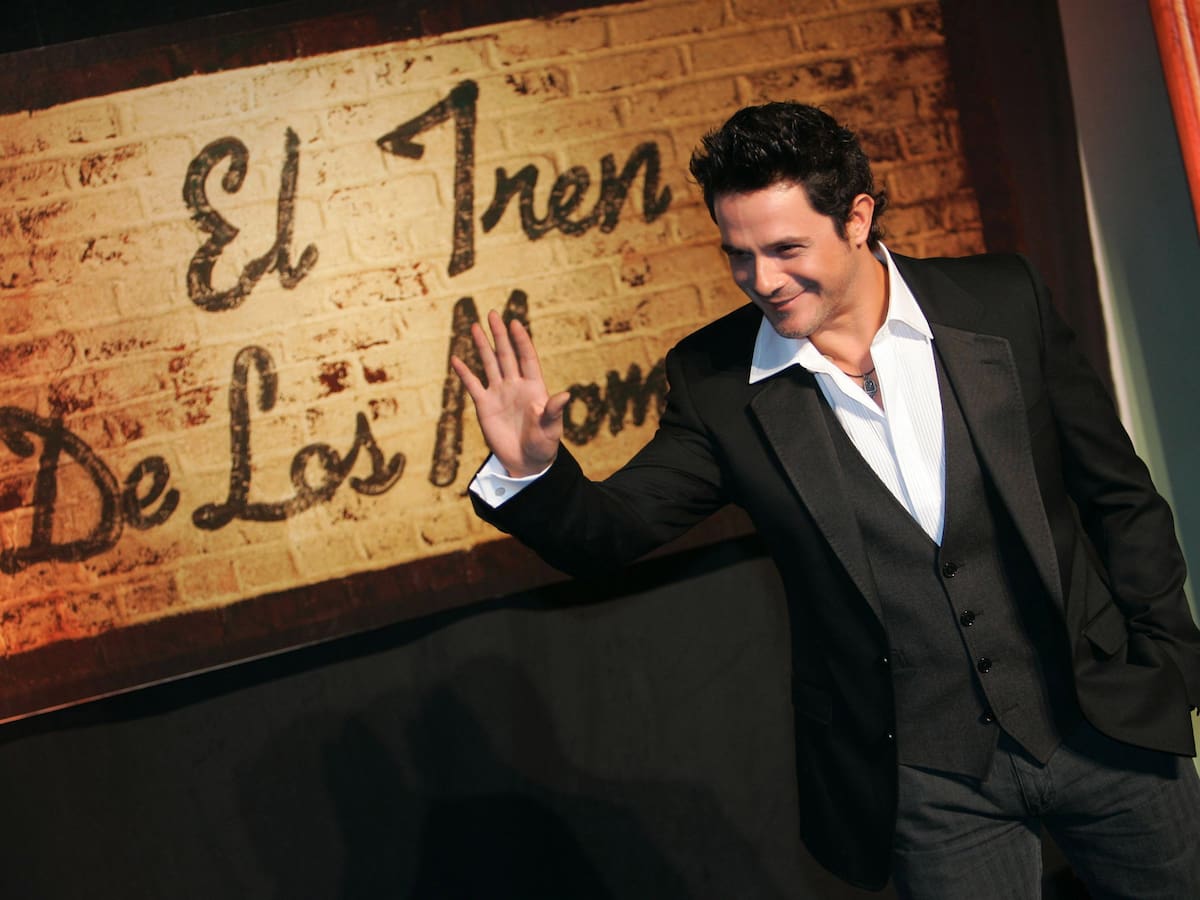 20 años de 'El tren de los momentos': cuando Alejandro Sanz se rodeó de estrellas para hacer su disco más libre