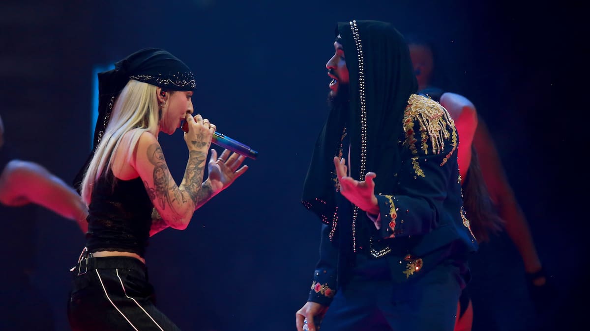 Bad Bunny y Young Miko, como estrella invitada, incendian el Metropolitano de Madrid