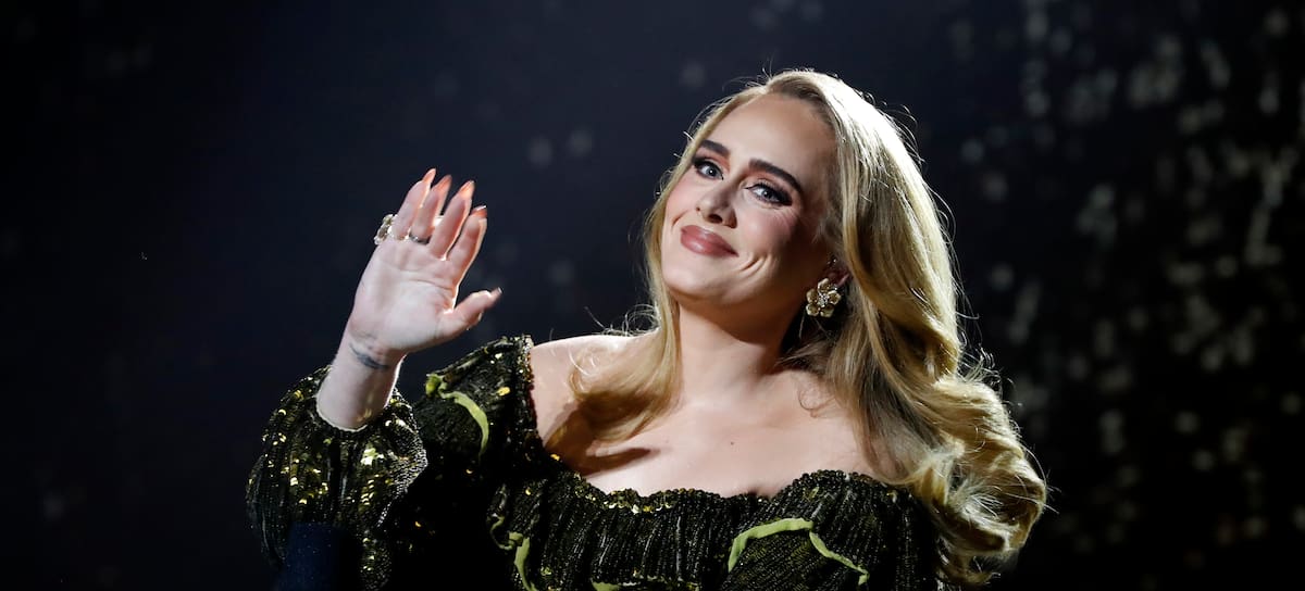 Adele en los BRIT Awards 2022, celebrados en el O2 Arena de Londres.