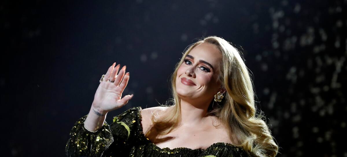 Adele en los BRIT Awards 2022, celebrados en el O2 Arena de Londres.