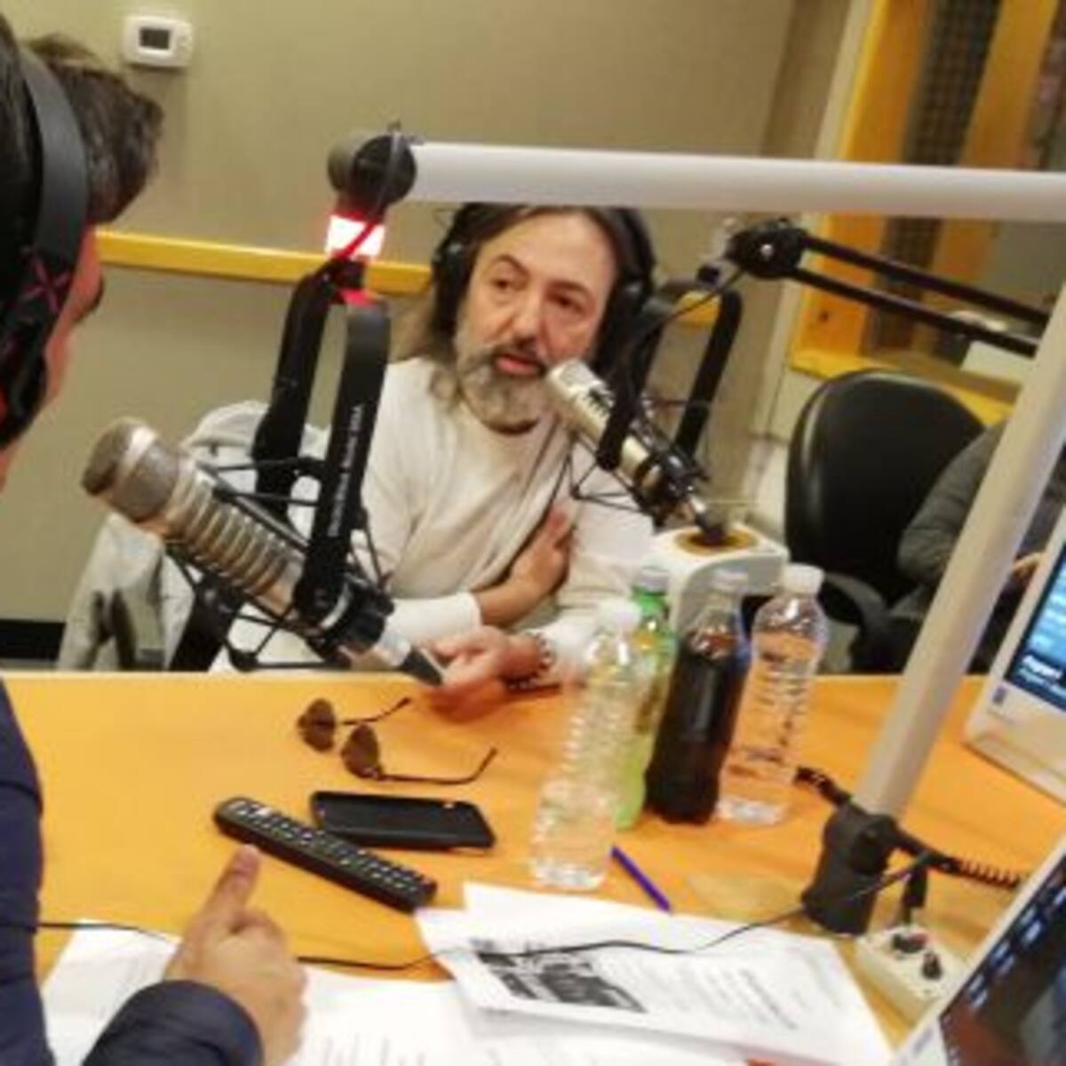 Adrián Dárgelos: "Babasónicos hace canciones para que la gente que no tiene con qué identificarse, encuentre un espacio"