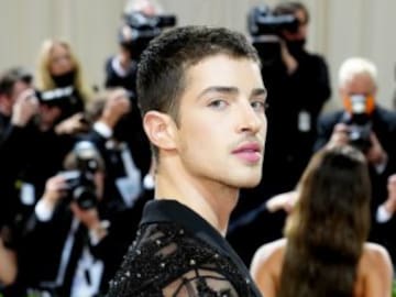 Manu Ríos “se está recuperando” de la noche que conoció a Anitta, Megan Thee Stallion y Ashley Simone