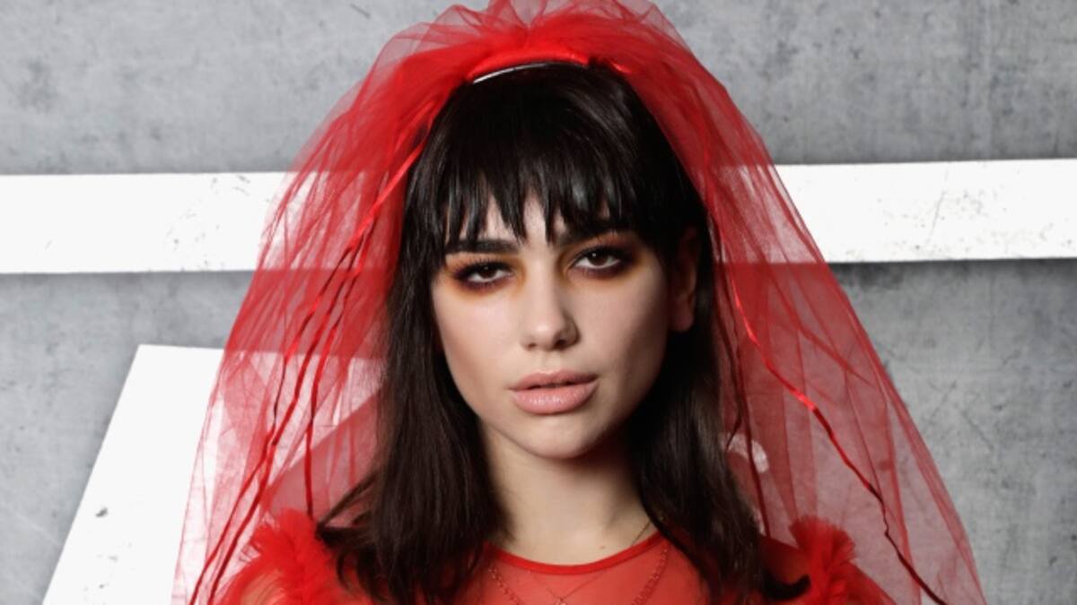 8 fotos de Dua Lipa que demuestran que no le importa la opinión de los demás