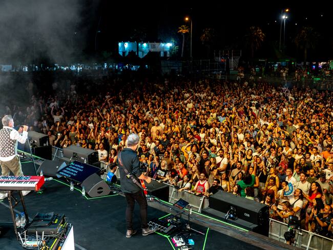 Love Of Lesbian interpretan un repertorio de sus mejores hits en el Tomavistas.