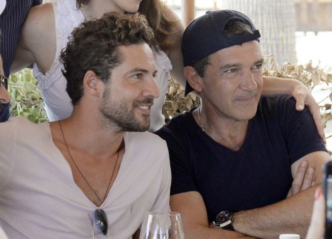 David Bisbal y Antonio Banderas, viejos amigos.