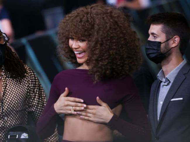 Zendaya era consciente de las complicaciones de su mini crop top.