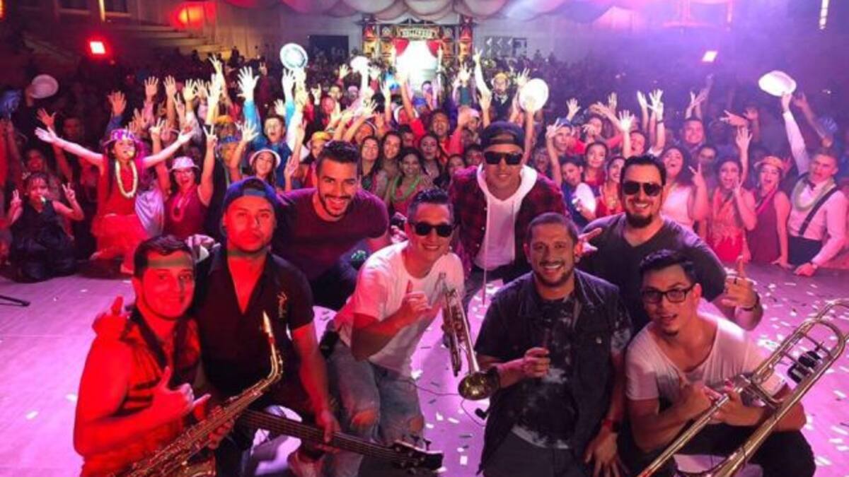 Grupo 'La Kuarta' los pondrá a bailar con el tema 'Cantando'