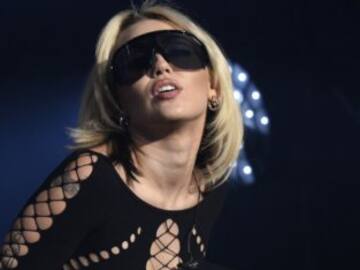 Miley Cyrus arrasa con la versión homenaje a Taylor Hawkins: “Mi amigo, mi ídolo...”