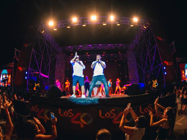 Hasta Tony Aguilar movió las caderas con 'El Tiburón', una canción que nos acompaña cada verano desde hace más de una década.