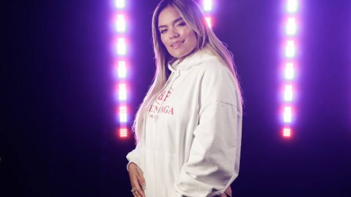 Karol G sorprende a sus fans en Twitter con una confesión
