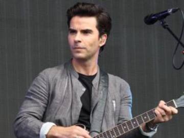 STEREOPHONICS: "SIEMPRE HEMOS ESCRITO DESDE LA PERSPECTIVA DE LA GENTE DE LA CALLE"