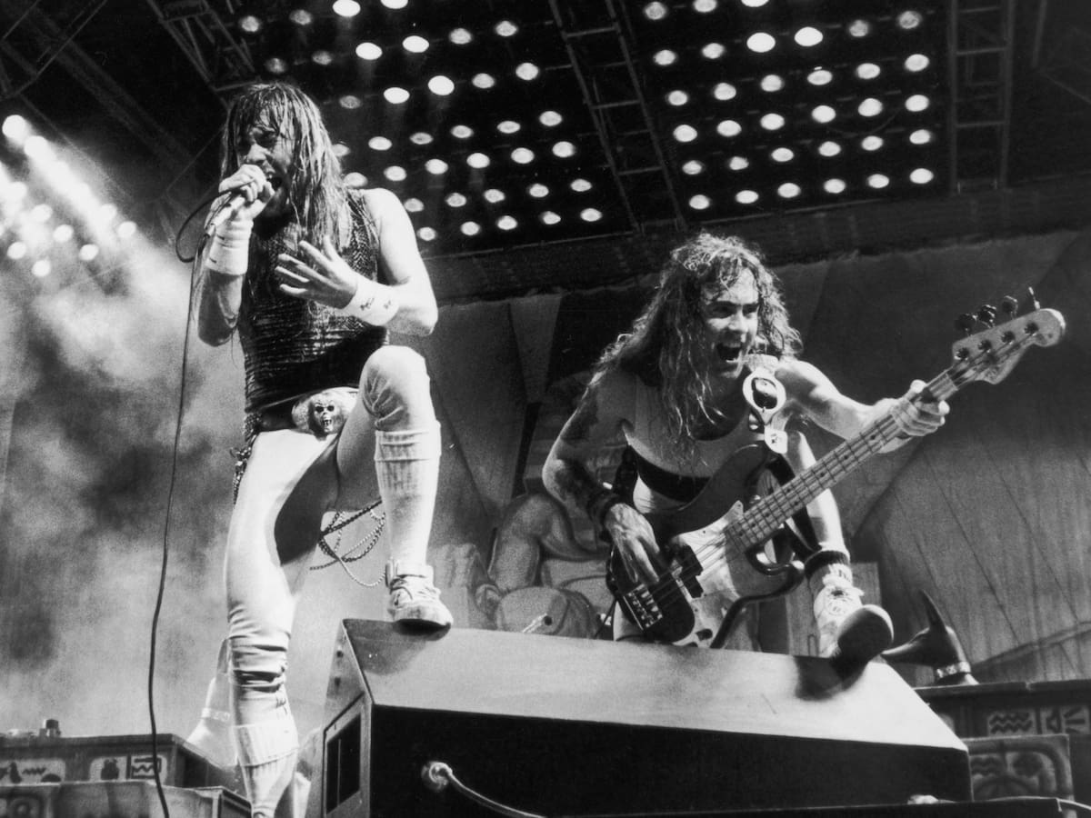 'Somewhere in Time' de Iron Maiden cumple 40 años: ¿Cuántas referencias se esconden en su mítica portada?