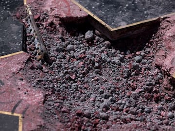 Pico y pala en pleno paseo de la fama de Hollywood