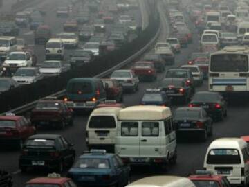 La contaminación acelera la degeneración ósea en las mujeres