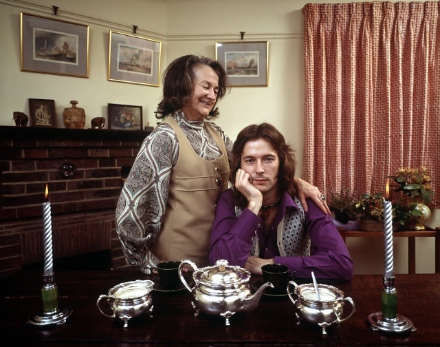 Eric Clapton con su abuela en 1970