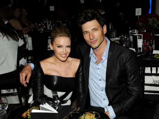 Kylie con el modelo Andrés Velencoso, durante un acto en Nueva York en 2010.