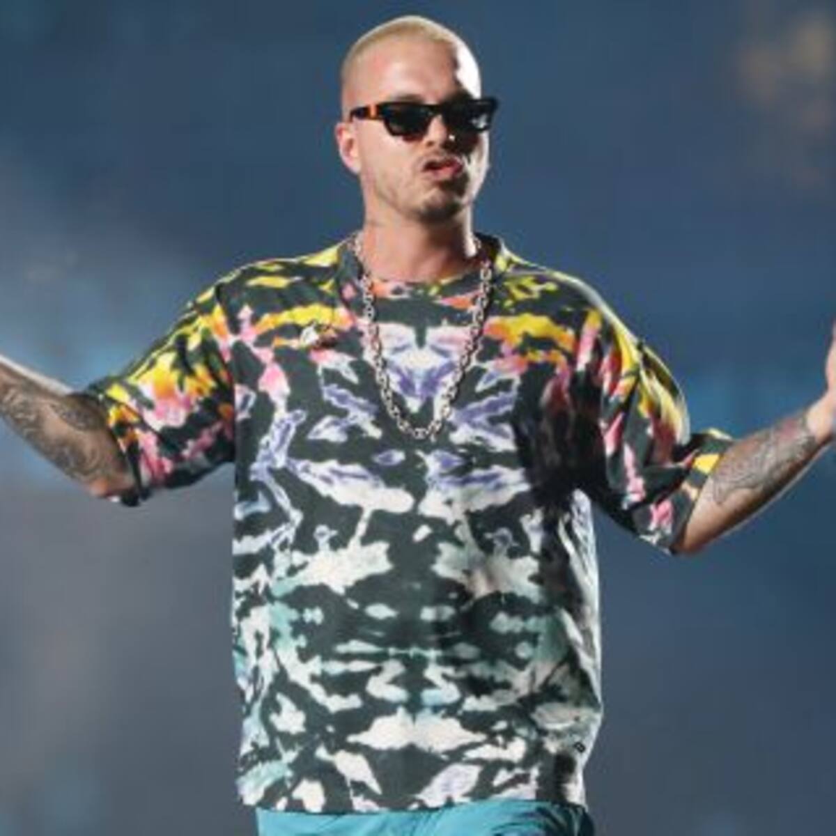 La dolorosa caída de J Balvin mientras hacía un salto mortal