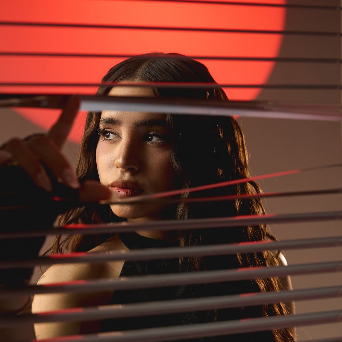 Domelipa lanza sus propias 'señales' e invita a Aitana, Ana Mena, Abraham Mateo y Rels B a colaborar: "En algún momento va a llegar"