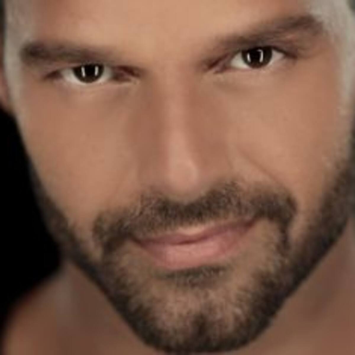Ricky Martin le baja el pulgar a Donald Trump