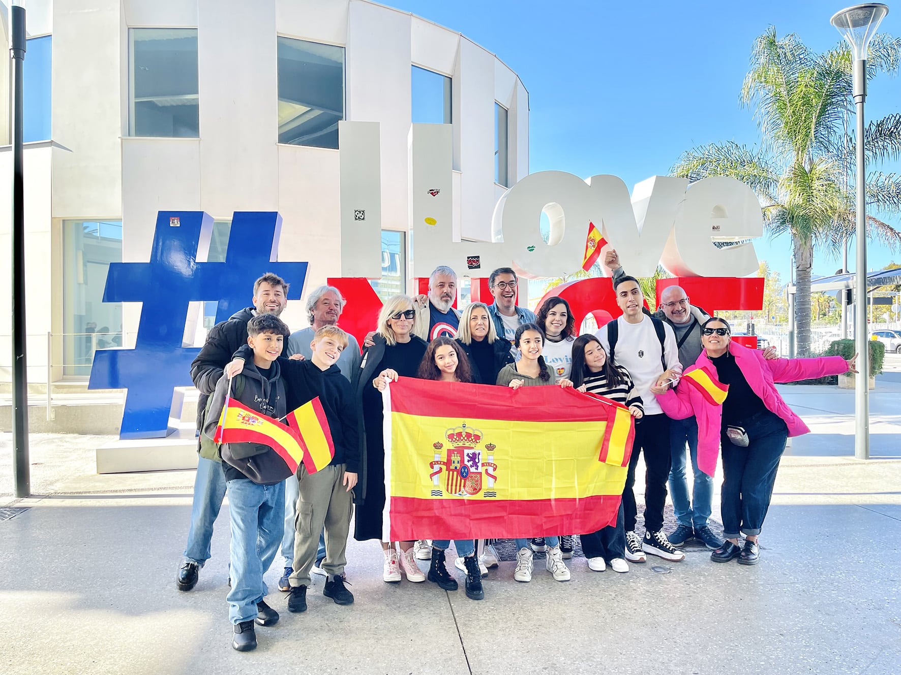 Sandra Valero con la Delegación de España en Niza