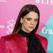 LA CURIOSA MASCARILLA DE DISEÑO DE MACARENA GOMEZ QUE VAS A QUERER