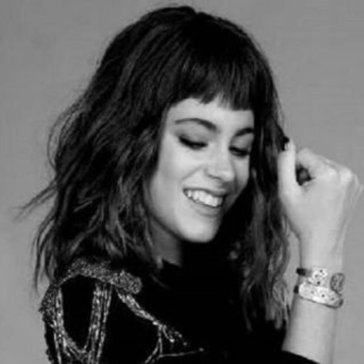 Nuevo look: Tini Stoessel se animó al flequillo