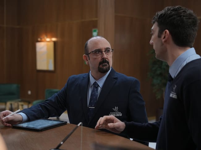 Un fotograma de la segunda temporada de 'Muertos S.L.'